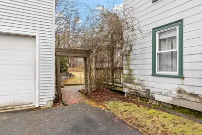 9 Fairfield St, Maynard, MA 01754 - Photo 4