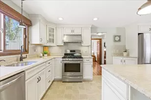 8 Canapitsit Dr, Falmouth, MA 02536 - Photo 20