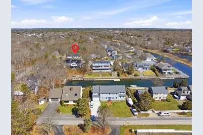 8 Canapitsit Dr, Falmouth, MA 02536 - Photo 10