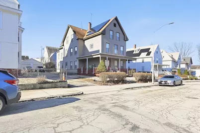 8 Lowell St, Worcester, MA 01603 - Photo 2