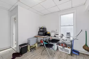 8 Lowell St, Worcester, MA 01603 - Photo 20