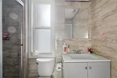 8 Lowell St, Worcester, MA 01603 - Photo 14