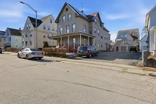 8 Lowell St, Worcester, MA 01603 - Photo 28