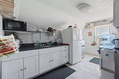 8 Lowell St, Worcester, MA 01603 - Photo 30