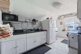 8 Lowell St, Worcester, MA 01603 - Photo 30