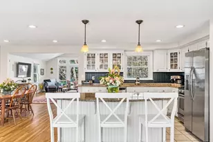 154 Holly Ln, Holliston, MA 01746 - Photo 6