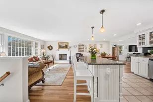 154 Holly Ln, Holliston, MA 01746 - Photo 8