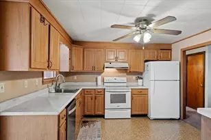 52 S Rd, Holden, MA 01520 - Photo 10