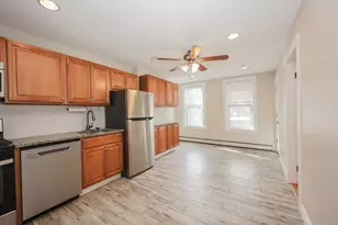 64 Bremen St, Boston, MA 02128 - Photo 6