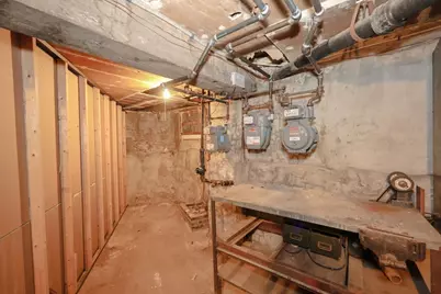 64 Bremen St, Boston, MA 02128 - Photo 40