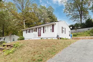 101 Regal St, Springfield, MA 01118 - Photo 2