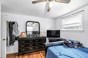 101 Regal St, Springfield, MA 01118 - Photo 14