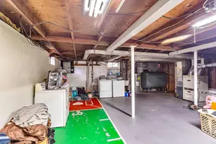 101 Regal St, Springfield, MA 01118 - Photo 18