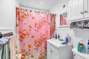 101 Regal St, Springfield, MA 01118 - Photo 16