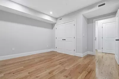 160 W Broadway #202, Boston, MA 02127 - Photo 8