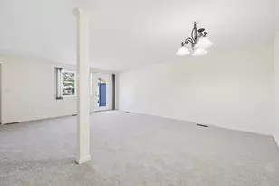 360 Littleton Rd, Chelmsford, MA 01824 - Photo 10