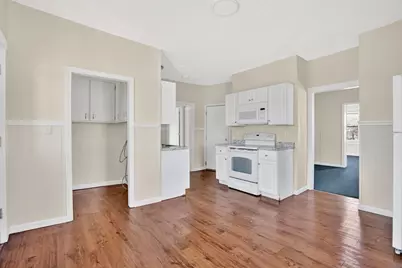 748 Grattan Street, Chicopee, MA 01013 - Photo 2