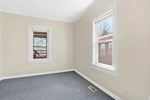 748 Grattan St, Chicopee, MA 01013 - Photo 10