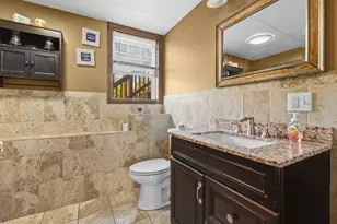 35 Avery St, New Bedford, MA 02745 - Photo 10