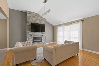 35 Avery St, New Bedford, MA 02745 - Photo 4