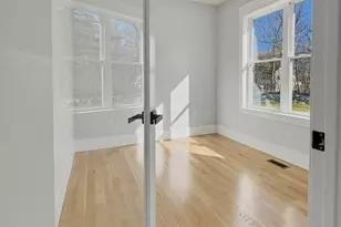 42 High St, Shrewsbury, MA 01545 - Photo 4