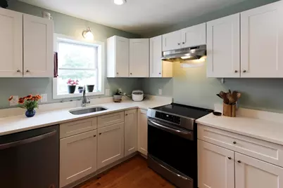 1 Pelham #B, Worcester, MA 01609 - Photo 6