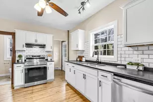 72 Larkspur St, Springfield, MA 01108 - Photo 8