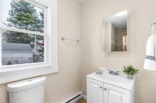 72 Larkspur St, Springfield, MA 01108 - Photo 12