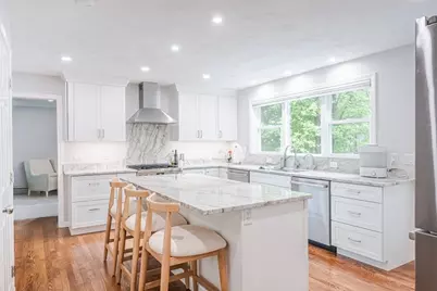 112 Burlington Street, Woburn, MA 01801 - Photo 4