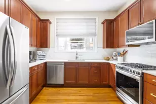 171 H St, Boston, MA 02127 - Photo 6