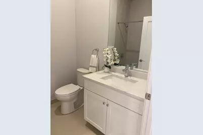 385 Pleasant St #15, Watertown, MA 02472 - Photo 12