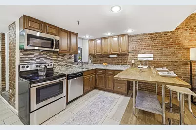 39 Hemenway St #27, Boston, MA 02115 - Photo 1