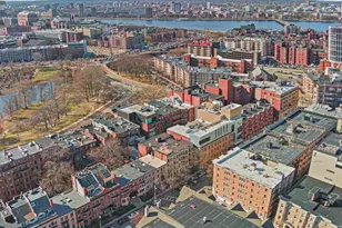 39 Hemenway St, Boston, MA 02115 - Photo 24