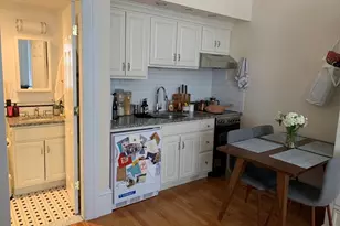105 Pinckney St, Boston, MA 02114 - Photo 1