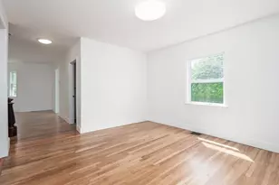 92 Clinton Pl, Newton, MA 02459 - Photo 14