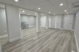 125 Grove St, Watertown, MA 02472 - Photo 14