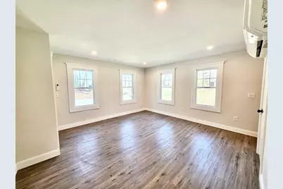 8 Wolf Hill Rd, Smithfield, RI 02917 - Photo 6