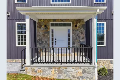 6 Barrows Rd, Worcester, MA 01609 - Photo 2