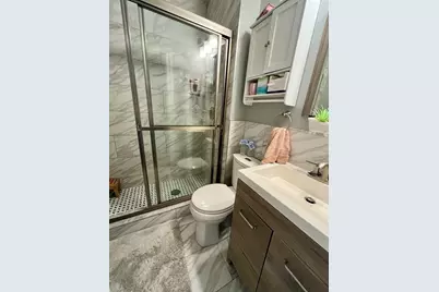 659 E 6th St, Boston, MA 02127 - Photo 10