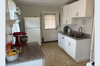 61 Old South Street, Northampton, MA 01060 - Photo 4