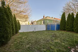 25 Bellevue Ave, Revere, MA 02151 - Photo 12