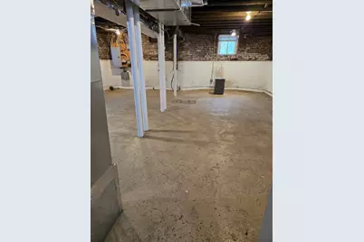 33 Speedwell St, Boston, MA 02122 - Photo 4