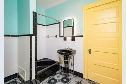 434 Essex Street #2R, Salem, MA 01970 - Photo 38