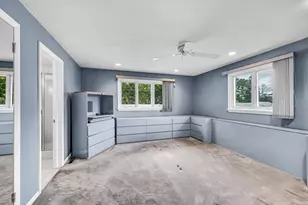 37 Bemis Rd, Holyoke, MA 01040 - Photo 28