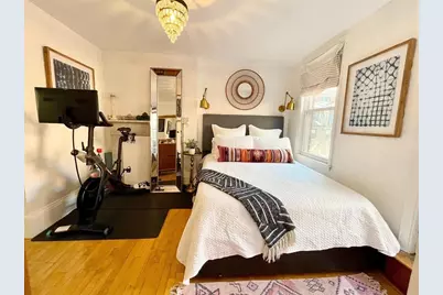 4 Derne St #3, Boston, MA 02114 - Photo 8