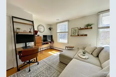 4 Derne St #3, Boston, MA 02114 - Photo 4