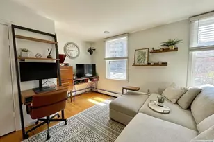 4 Derne St, Boston, MA 02114 - Photo 4