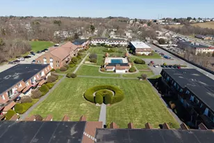 24 Williamsburg Ct, Shrewsbury, MA 01545 - Photo 2