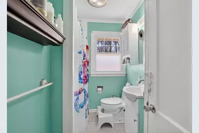 27 Robin Rd, Westborough, MA 01581 - Photo 16