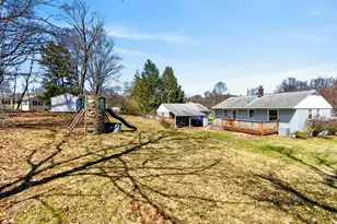 27 Robin Rd, Westborough, MA 01581 - Photo 4